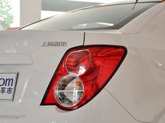 2013款 三厢 1.6L 自动 风尚影音版