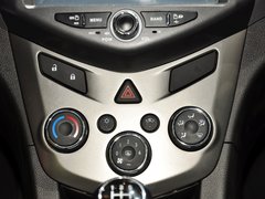 2013款 三厢 1.6L 自动 风尚影音版
