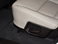2013款 3.0L 自动 旗舰型 7座