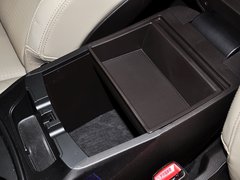 2013款 3.0L 自动 旗舰型 7座