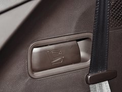 2013款 3.0L 自动 旗舰型 7座