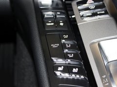 2014款 3.0T DCT 4S Executive