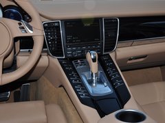 2014款 3.0T DCT S Executive
