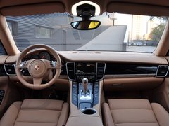 2014款 3.0T DCT S Executive