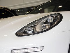 2014款 3.0T DCT S Executive
