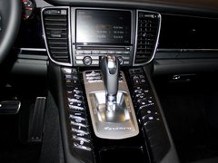 2014款 3.0T DCT S Executive