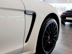 2014款 3.0T DCT S Executive