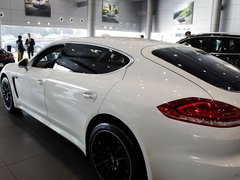 2014款 3.0T DCT S Executive