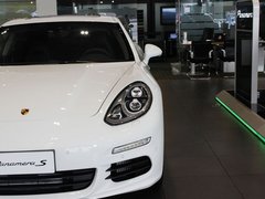 2014款 3.0T DCT S Executive