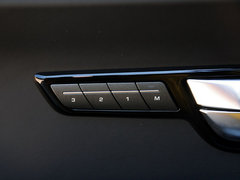 2013款 2.0T 5门熠动限量版