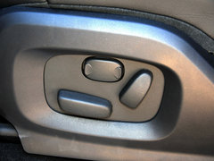 2013款 2.0T 5门熠动限量版
