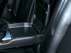 2013款 2.0T 5门熠动限量版