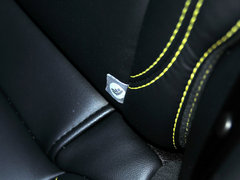 2013款 2.0T 5门熠动限量版