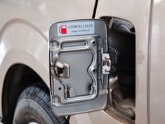 2013款 L 2.7L 手动 汽油领航豪华型 14座 国四