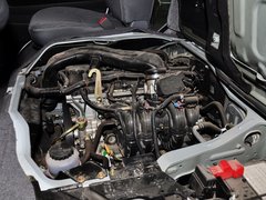 2013款 L 2.7L 手动 汽油领航豪华型 14座 国四