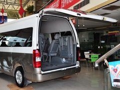 2013款 L 2.7L 手动 汽油领航豪华型 14座 国四