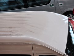 2013款 L 2.7L 手动 汽油领航豪华型 14座 国四