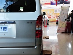2013款 L 2.7L 手动 汽油领航豪华型 14座 国四