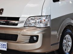 2013款 L 2.7L 手动 汽油领航豪华型 14座 国四