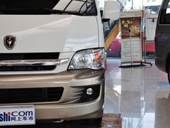 2013款 L 2.7L 手动 汽油领航豪华型 14座 国四