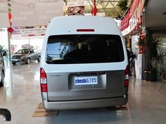 2013款 L 2.7L 手动 汽油领航豪华型 14座 国四