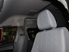 2013款 L 2.7L 手动 汽油领航豪华型 14座 国四