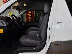2013款 L 2.7L 手动 汽油领航豪华型 14座 国四