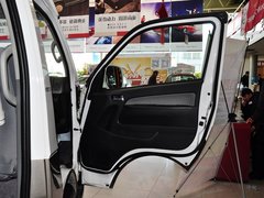 2013款 L 2.7L 手动 汽油领航豪华型 14座 国四