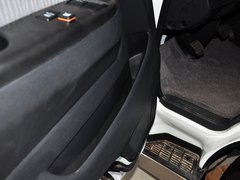 2013款 L 2.7L 手动 汽油领航豪华型 14座 国四