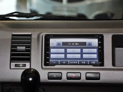 2013款 L 2.7L 手动 汽油领航豪华型 14座 国四