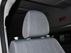 2013款 L 2.7L 手动 汽油领航豪华型 14座 国四