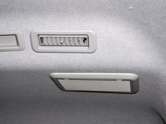 2013款 L 2.7L 手动 汽油领航豪华型 14座 国四