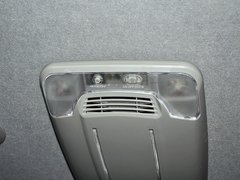 2013款 L 2.7L 手动 汽油领航豪华型 14座 国四