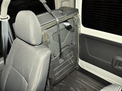2013款 L 2.7L 手动 汽油领航豪华型 14座 国四