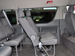 2013款 L 2.7L 手动 汽油领航豪华型 14座 国四