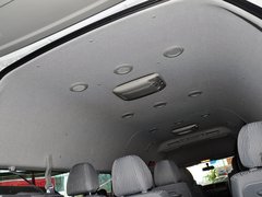 2013款 L 2.7L 手动 汽油领航豪华型 14座 国四