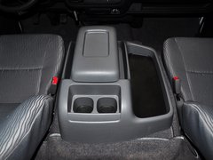 2013款 L 2.7L 手动 汽油领航豪华型 14座 国四