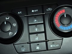 2013款 L 2.7L 手动 汽油领航豪华型 14座 国四