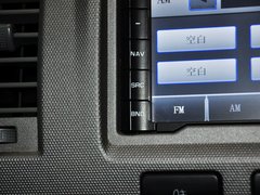 2013款 L 2.7L 手动 汽油领航豪华型 14座 国四