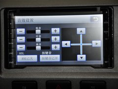 2013款 L 2.7L 手动 汽油领航豪华型 14座 国四