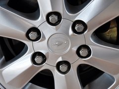 2013款 L 2.7L 手动 汽油领航豪华型 14座 国四