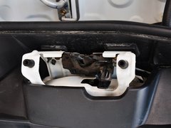 2013款 L 2.7L 手动 汽油领航豪华型 14座 国四