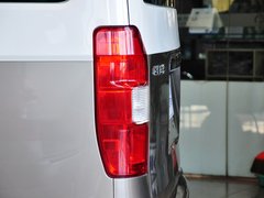 2013款 L 2.7L 手动 汽油领航豪华型 14座 国四