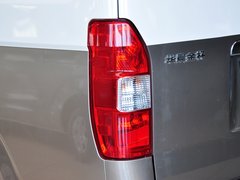2013款 L 2.7L 手动 汽油领航豪华型 14座 国四