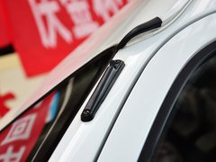 2013款 L 2.7L 手动 汽油领航豪华型 14座 国四