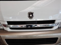 2013款 L 2.7L 手动 汽油领航豪华型 14座 国四