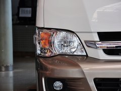 2013款 L 2.7L 手动 汽油领航豪华型 14座 国四
