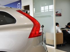 2014款 T5 2.0T DCT 智逸版 5座