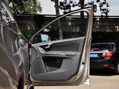 2014款 T6 3.0T 自动 智逸版 5座