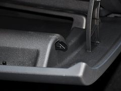 2014款 T6 3.0T 自动 智逸版 5座